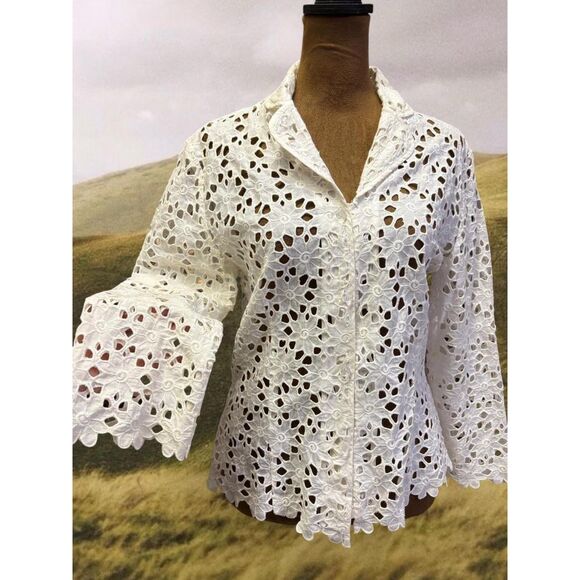 Lilly Pulitzer Tops - Lilly Pulitzer Preppy Eyelet Cotton Boho Minimalist White Lace Blouse Tunic